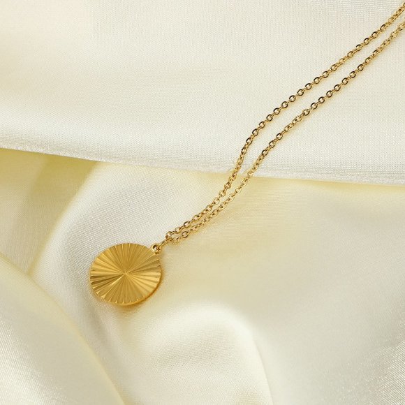 Mila Round Necklace - Picture 2 of 6